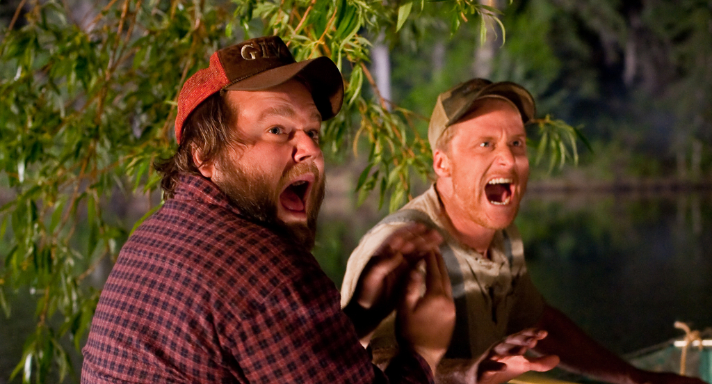 tucker-and-dale-vs-evil-2010-reviews-and-overview-movies-mania